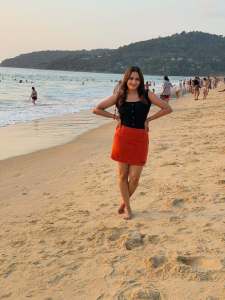 aditi-ravi-beach-outfit-photos-009