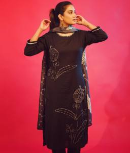 aditi-ravi-in-black-churidar-photos-003