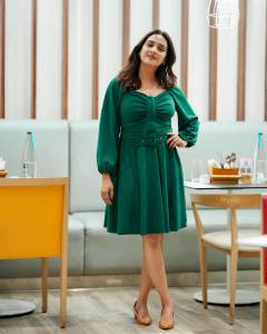 aditi-ravi-in-green-short-dress-images-002