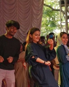 aditi-ravi-in-long-shirt-model-dress-style-004