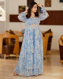 aditi-ravi-in-titanic-rose-look-photos.ravi_449830148_18430939354067619_8934362680735399703_n
