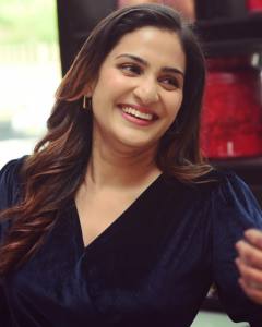aditi-ravi-in-velvet-gown-pics-021-003