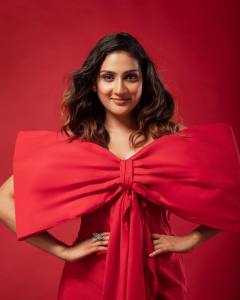aditi-ravi-in-wine-red-gown-photos-003