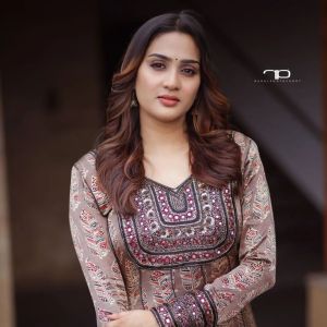 aditi-ravi-latest-photos-in-churidar-new-collection-009