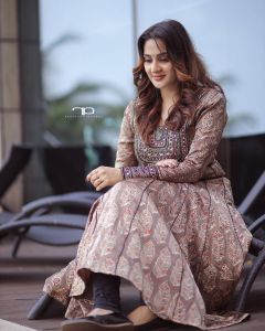 aditi-ravi-latest-photos-in-churidar-new-collection
