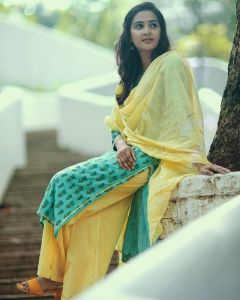 aditi-ravi-latest-photoshoot-002