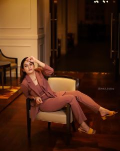 aditi-ravi-latest-photoshoot-in-western-dress-001