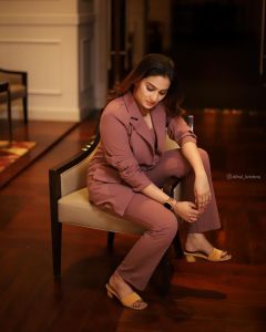 aditi-ravi-latest-photoshoot-in-western-dress-005