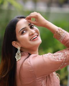 aditi-ravi-latest-photoshoot-pictures-008