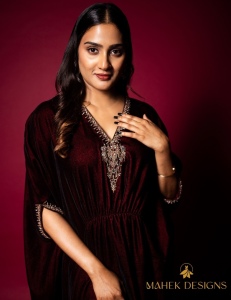 aditi-ravi-new-photo-shoot-gallery-05523-001