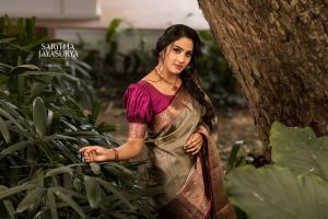 aditi-ravi-saree-photos-008