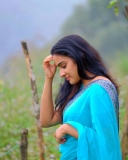aditi-ravi-latest-photos-in-blue-saree-002
