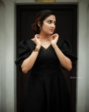 aditi-ravi-photos-in-black-long-dress-001