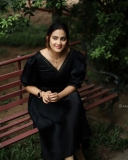 aditi-ravi-photos-in-black-long-dress-002