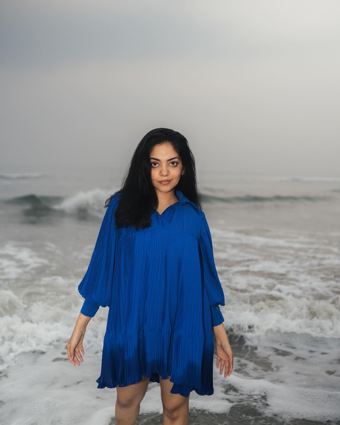 ahaana-krishna-in-beach-photoshoot-002