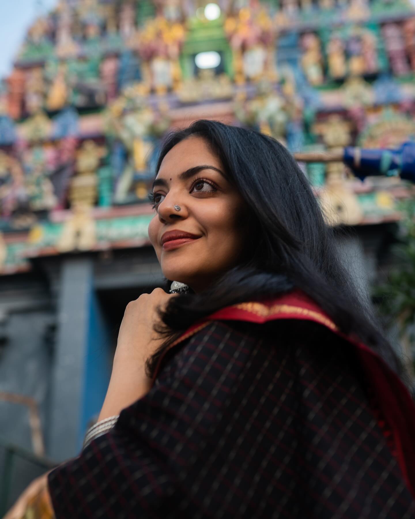ahaana-krishna-in-black-saree-with-maroon-blouse-photos-001