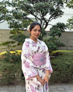 ahaana-in-japan-ladies-kimono-dress-photos-001