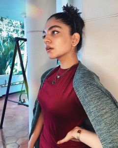ahaana krishna images new 5654-003