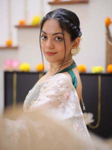 ahaana-krishna-in-cotton-saree-with-blouse-designs-photos-012