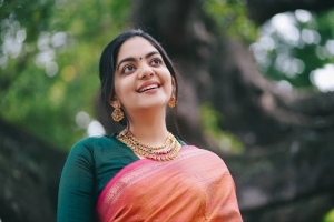 ahaana krishna latest new photos 032-003