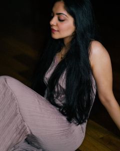 ahaana-krishna-latest-photos-in-resort-007