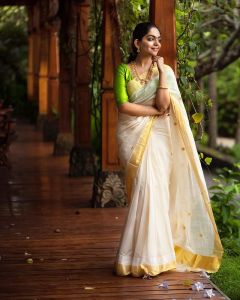 ahaana-krishna-onam-celebration-photos-2021-007