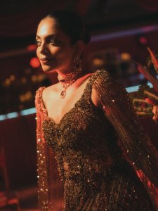ahaana-krishna-wedding-sangeet-dress-style-ideas-photos-010
