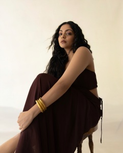 ahaana-krishnakumar-in-coffee-brown-dress-photos-004