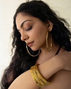 ahaana-krishnakumar-in-coffee-brown-dress-photos-010