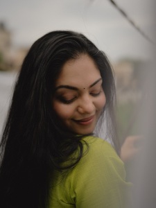 ahaana-krishnakumar-latest-pictures-updates-009