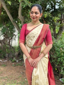 ahaana-krishnakumar-latest-pictures-updates-028
