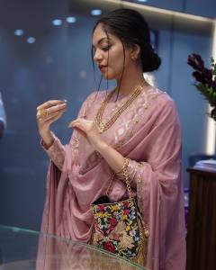 ahana-in-churidar-images-latest-001