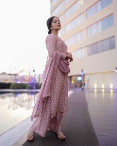 ahana-in-churidar-images-latest-006