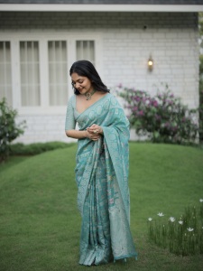 ahana-in-saree-photos-011