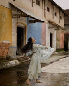 ahana-in-simple-cotton-churidar-photos-002