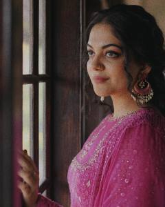 ahana-in-violet-anarkali-dress-photos-003