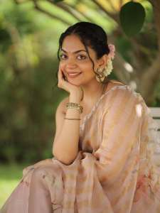 ahana-krishna-in-SIAH-by-Ahadishika-saree-photos-002