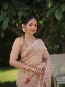 ahana-krishna-in-SIAH-by-Ahadishika-saree-photos