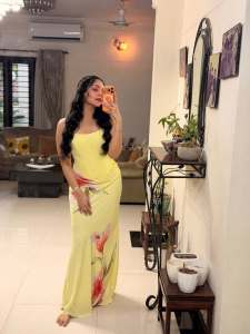 ahana-krishna-in-yellow-body-fit-gown-dress-photo-006