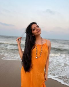 ahana-krishnakumar-beach-photos-hd-007