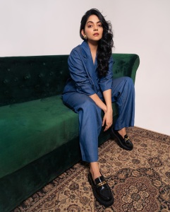 ahana-krishnakumar-in-blue-coat-and-pants-combination-dress-ideas-photos