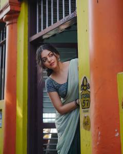 ahana-krishnakumar-in-half-saree-photoshoot-001