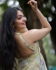 ahana-krishnakumar-in-latest-dressing-style-ideas-photos-008