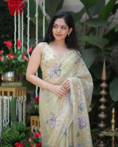 ahana-krishnakumar-in-latest-dressing-style-ideas-photos-010