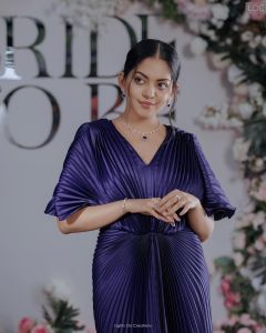 ahana-krishnakumar-in-violet-colour-dress-style-photoshoot-012