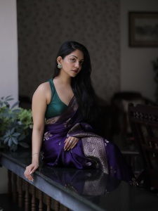 ahana-krishnakumar-in-violet-pattu-saree-photos-001