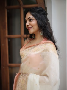 ahana-krishnakumar-latest-makeup-and-hairstyle-photos-005