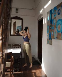 ahana-krishnakumar-new-photo-shoot-in-blue-Floral-Lace-Camisole-004