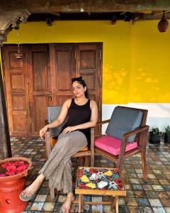 ahana-krishnakumar-photos-at-varkala-beach-002