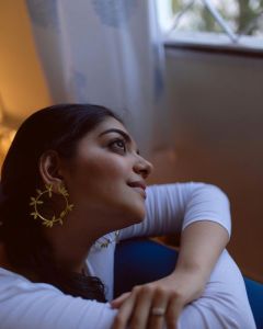 ahana-krishnakumar-saree-photos-hd-002